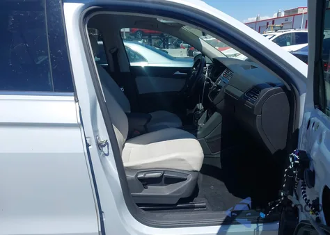 2018 Volkswagen Tiguan 2.0T Se/2.0T Sel из США, поврежденный, VIN 3VV3B7AX6JM152067